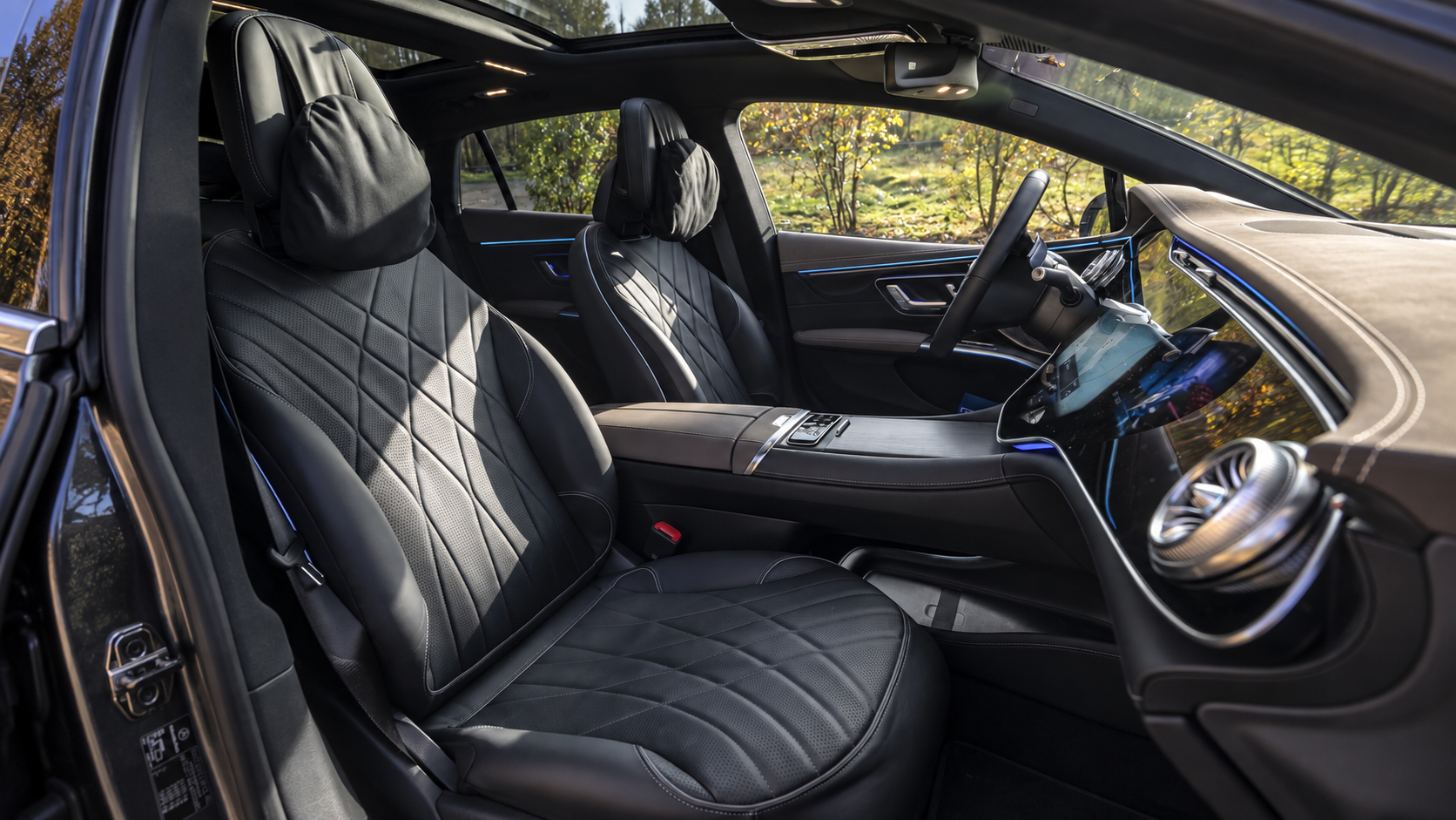 Mercedez Benz S580 interior detail 3
