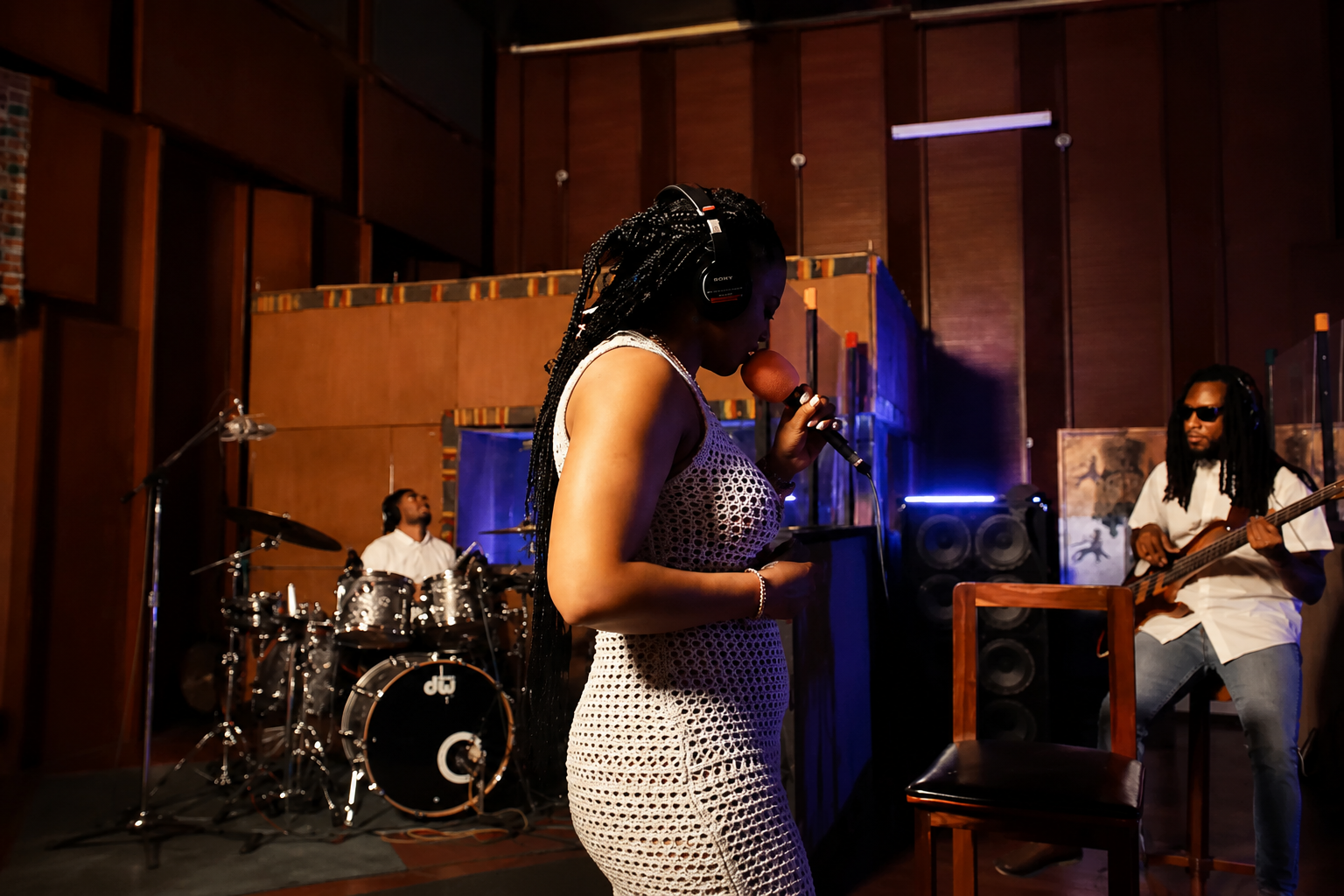 Lila Iké reggae stage presence 2026