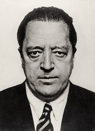 Retrato de Ludwig Mies van der Rohe