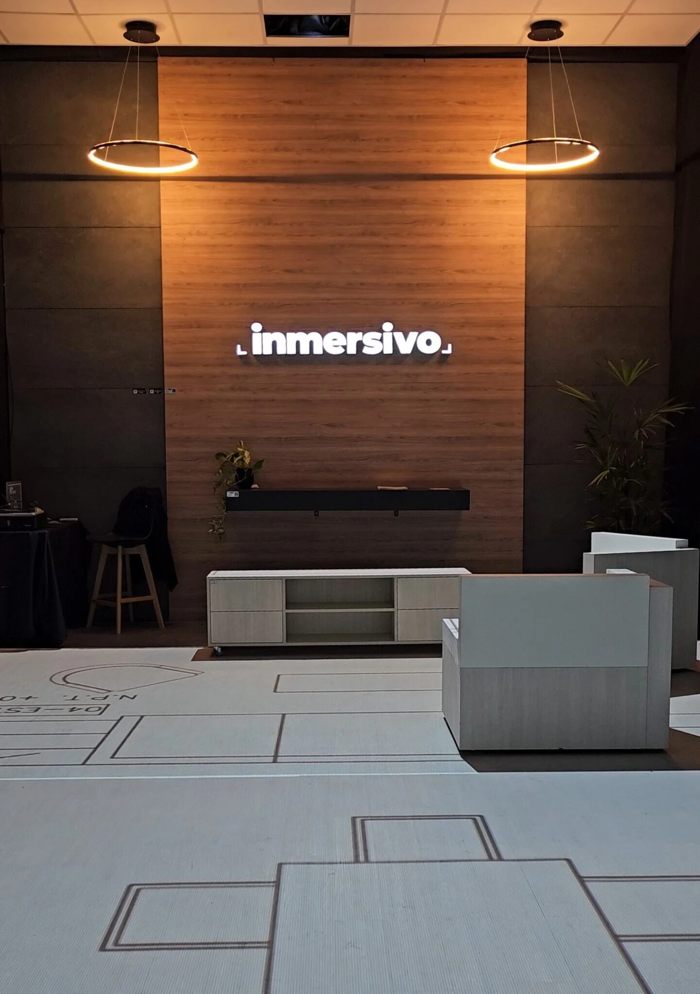 Inmersivo en idear la plata