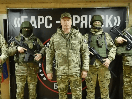 Добровольческий отряд «БАРС-Брянск»  поздравляет Леонида Слуцкого с Днем рождения