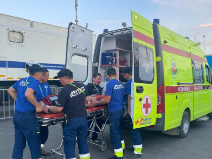 Медработники провели тактико-специальную тренировку на стадионе «Туймаада»