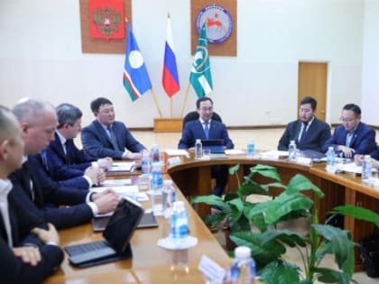 Глава Якутии провел встречу с представителями промышленности по вопросам развития нефтегазовой отрасли