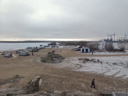 Обеспечение переправы пассажиров через реку Лена