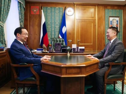 Айсен Николаев призвал главу Верхневилюйского улуса усилить работу по участию района в госпрограммах