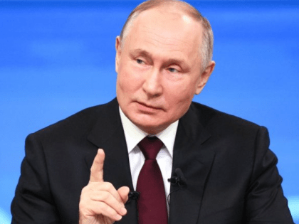 Путин пообещал лично проконтролировать строительство Ленского моста