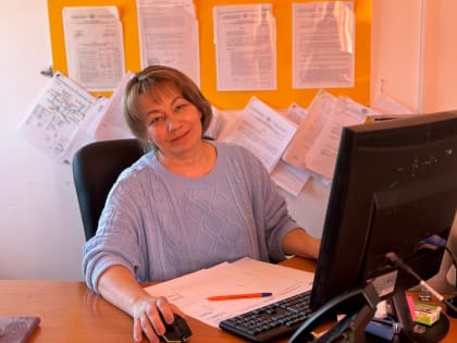 Золотой фонд ЖКХ: Татьяна Файрушина за увековечивание имен ветеранов и тружеников Сунтарского ЖКХ