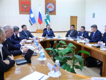 Прошла встреча с представителями промышленности по вопросу развития нефтегазовой отрасли Якутии