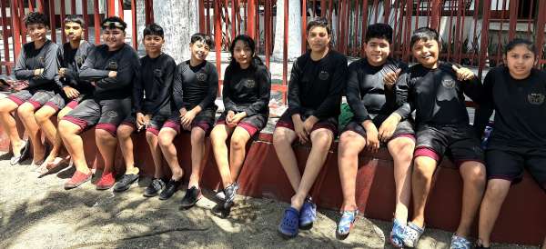 Actividades grupales en piscina