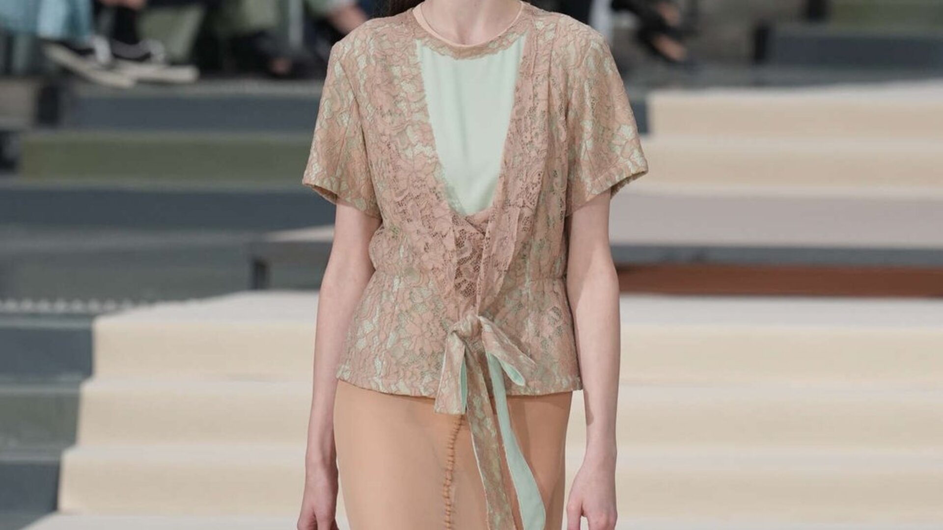 Julie Kegels SS27 Apple of the Day: Gravity, Super Organza, and Opening Paris Fashion Week