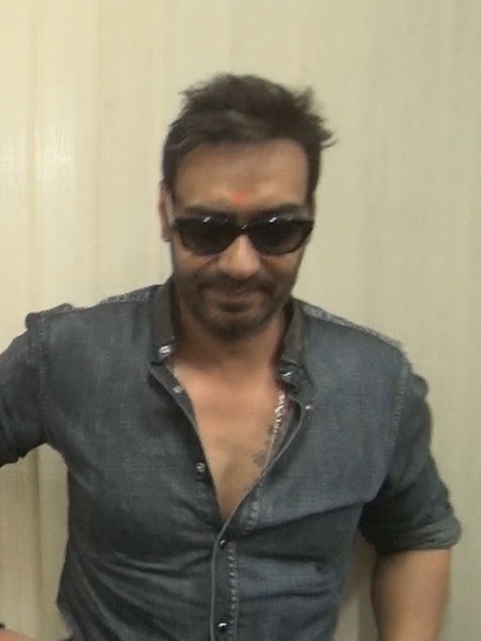 Ajay Devgn promoting the first Drishyam film in Jaipur in 2015
