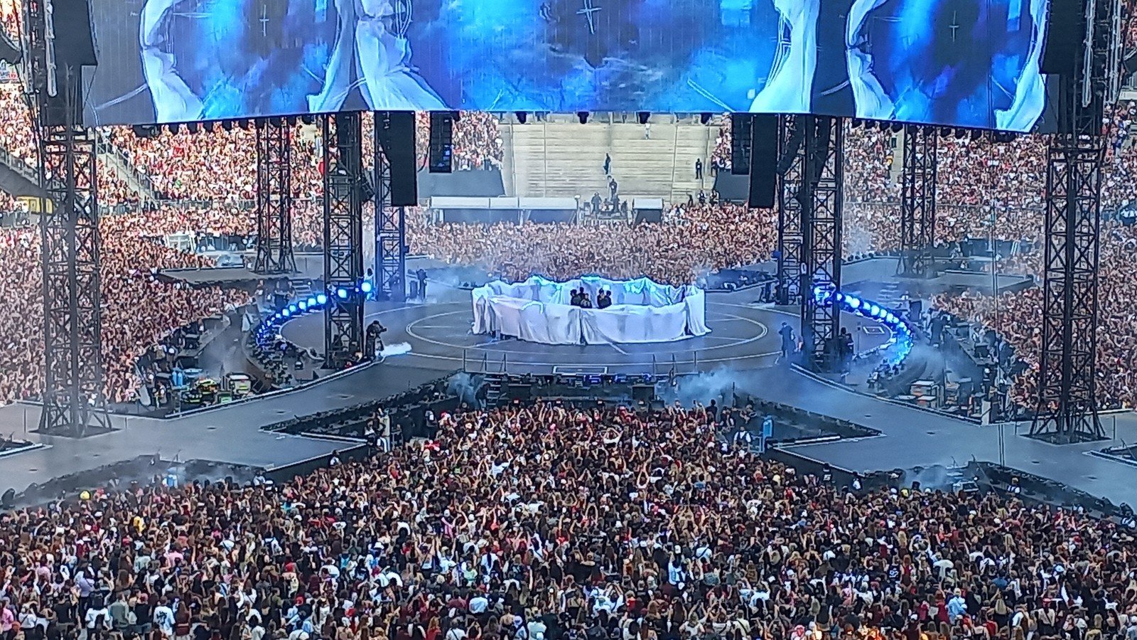 BTS performing Swim on the Arirang World Tour in Paris, July 17, 2026
