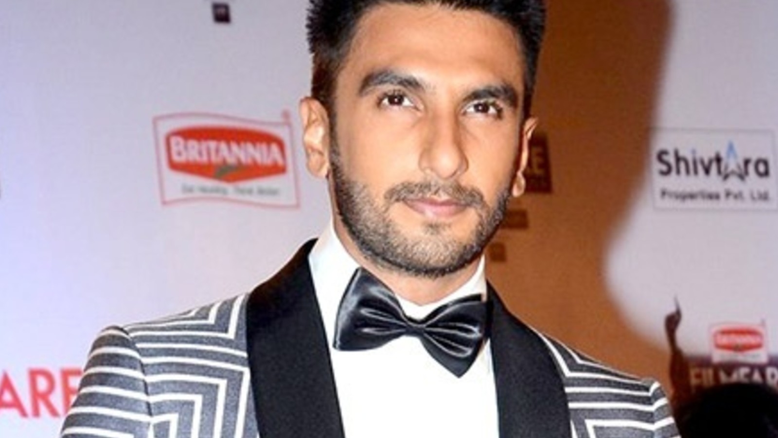 Ranveer Singh at the 61st Filmfare Awards in 2016