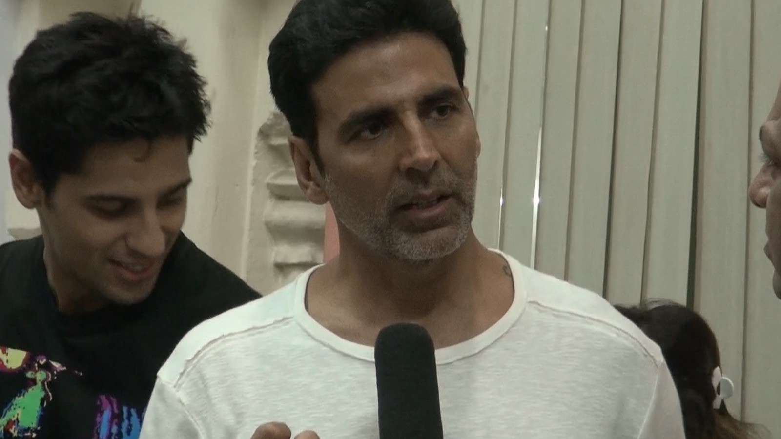 Akshay Kumar with Sidharth Malhotra promoting a film in Jaipur