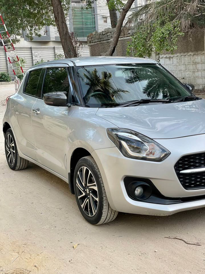 Suzuki Swift GLX Cvt