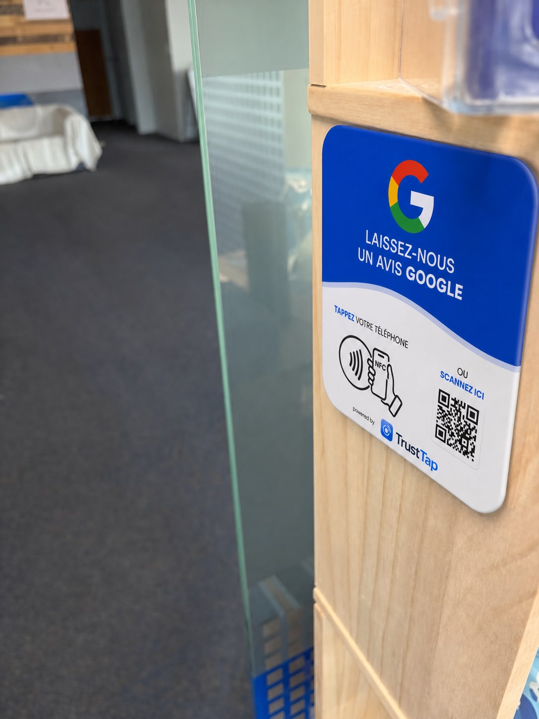Plaque TrustTap à la réception