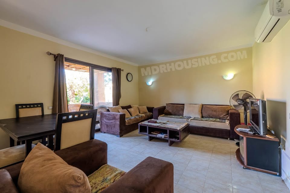 Stella Makadi 1bd Semi-detached