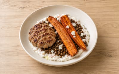 Haché de veau, carottes rôties, lentille & feta