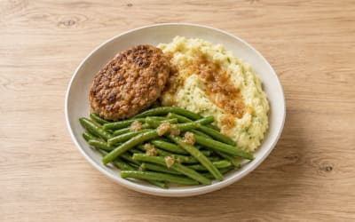Haché de veau, purée aux fines herbes & haricots verts