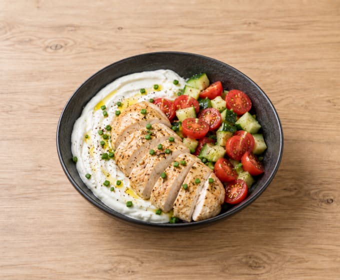 Poulet mariné au skyr & crudités