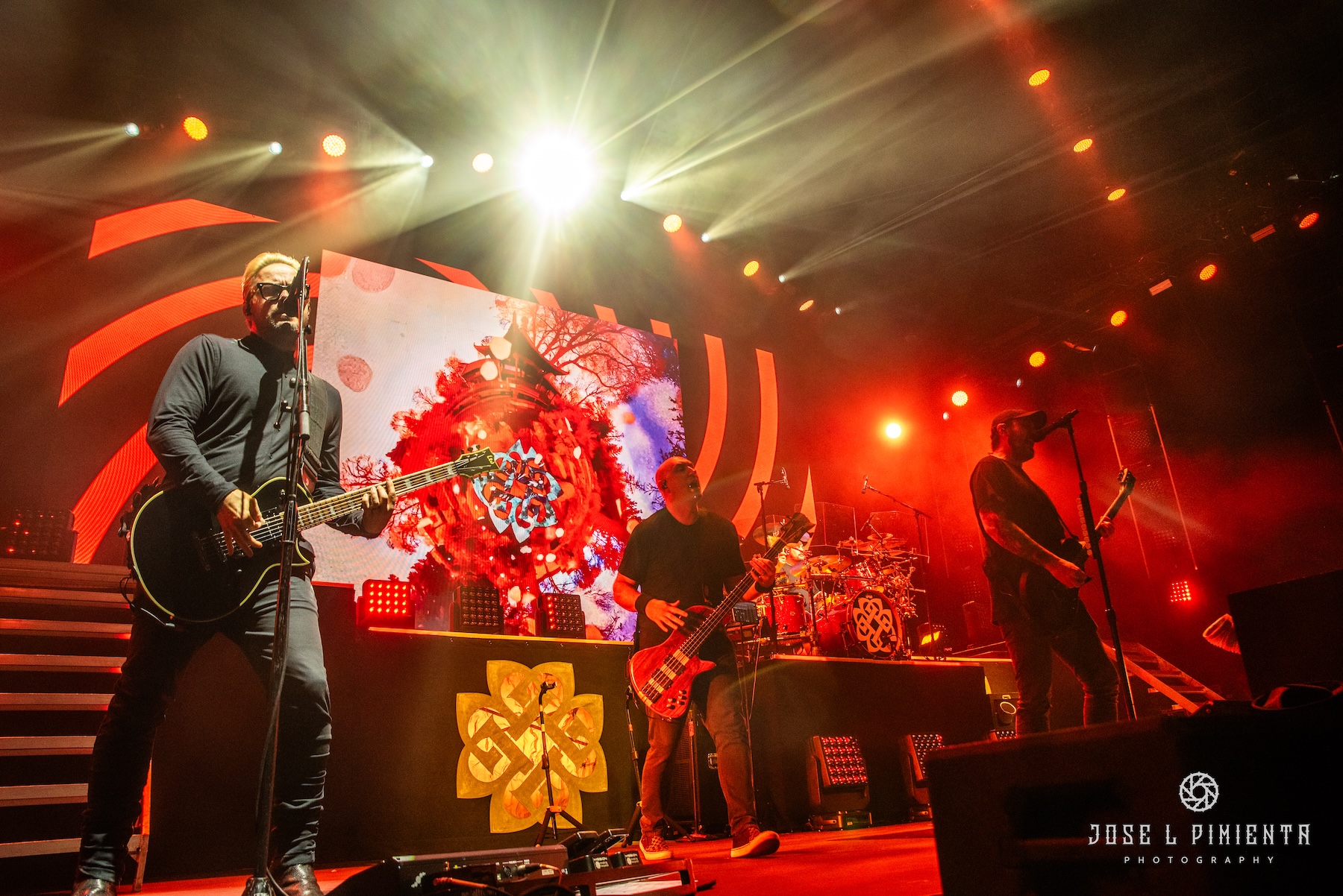 Concert Review: Breaking Benjamin, Staind, Wage War &amp; Lakeview – Awaken The Fallen Tour 2025, iThink Financial Amphitheatre, May 14, 2025