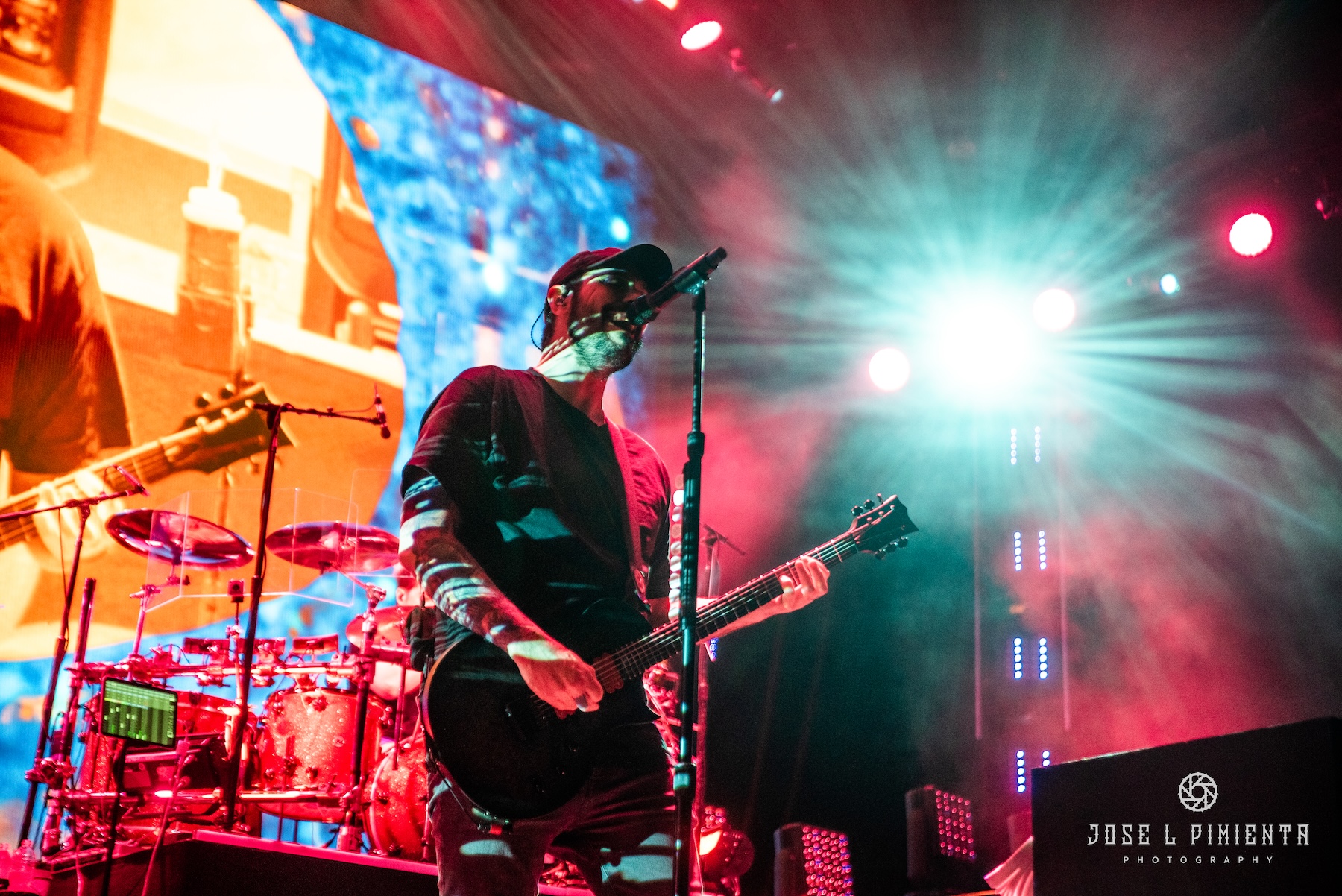 Concert Review: Breaking Benjamin, Staind, Wage War &amp; Lakeview – Awaken The Fallen Tour 2025, iThink Financial Amphitheatre, May 14, 2025