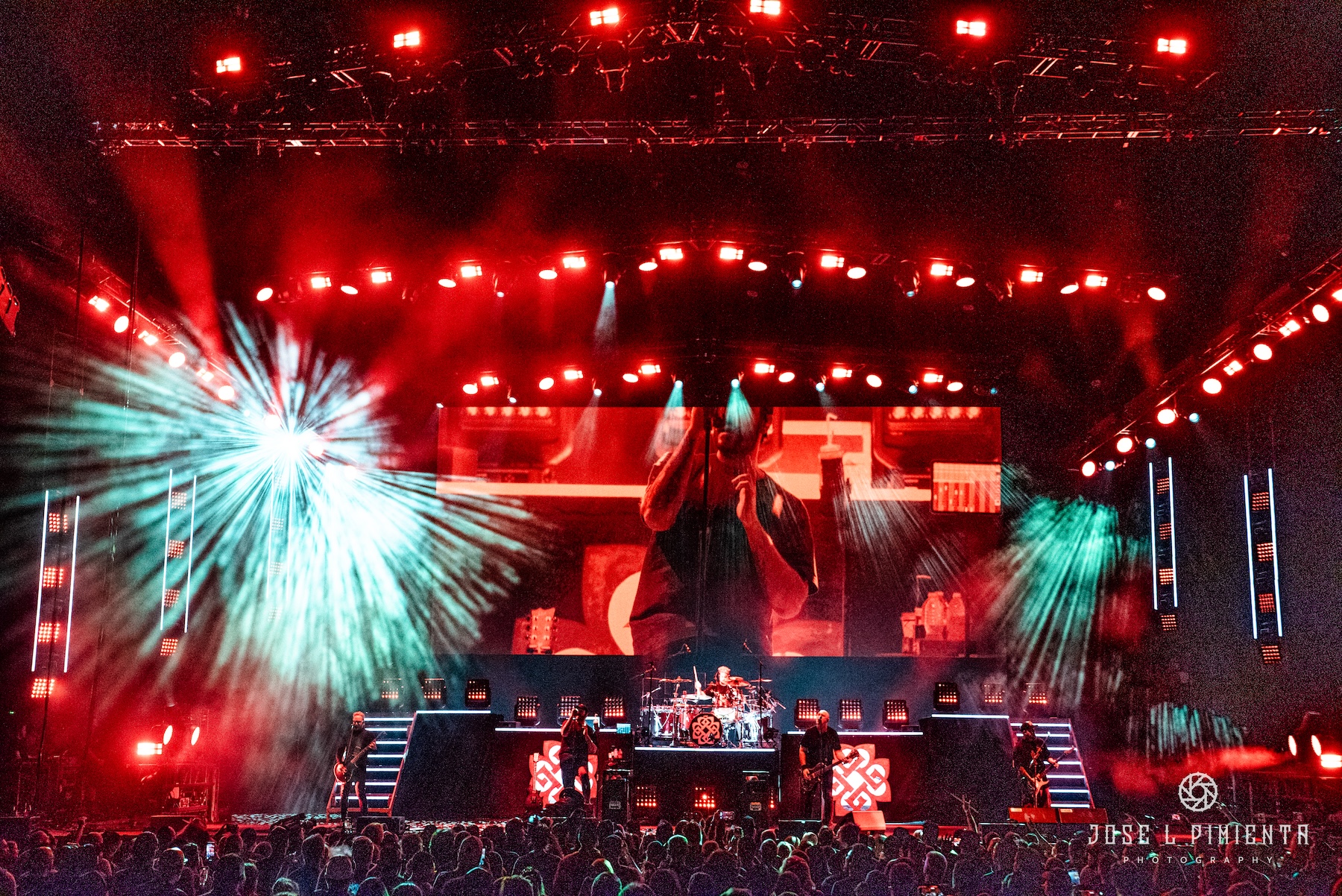 Concert Review: Breaking Benjamin, Staind, Wage War &amp; Lakeview – Awaken The Fallen Tour 2025, iThink Financial Amphitheatre, May 14, 2025