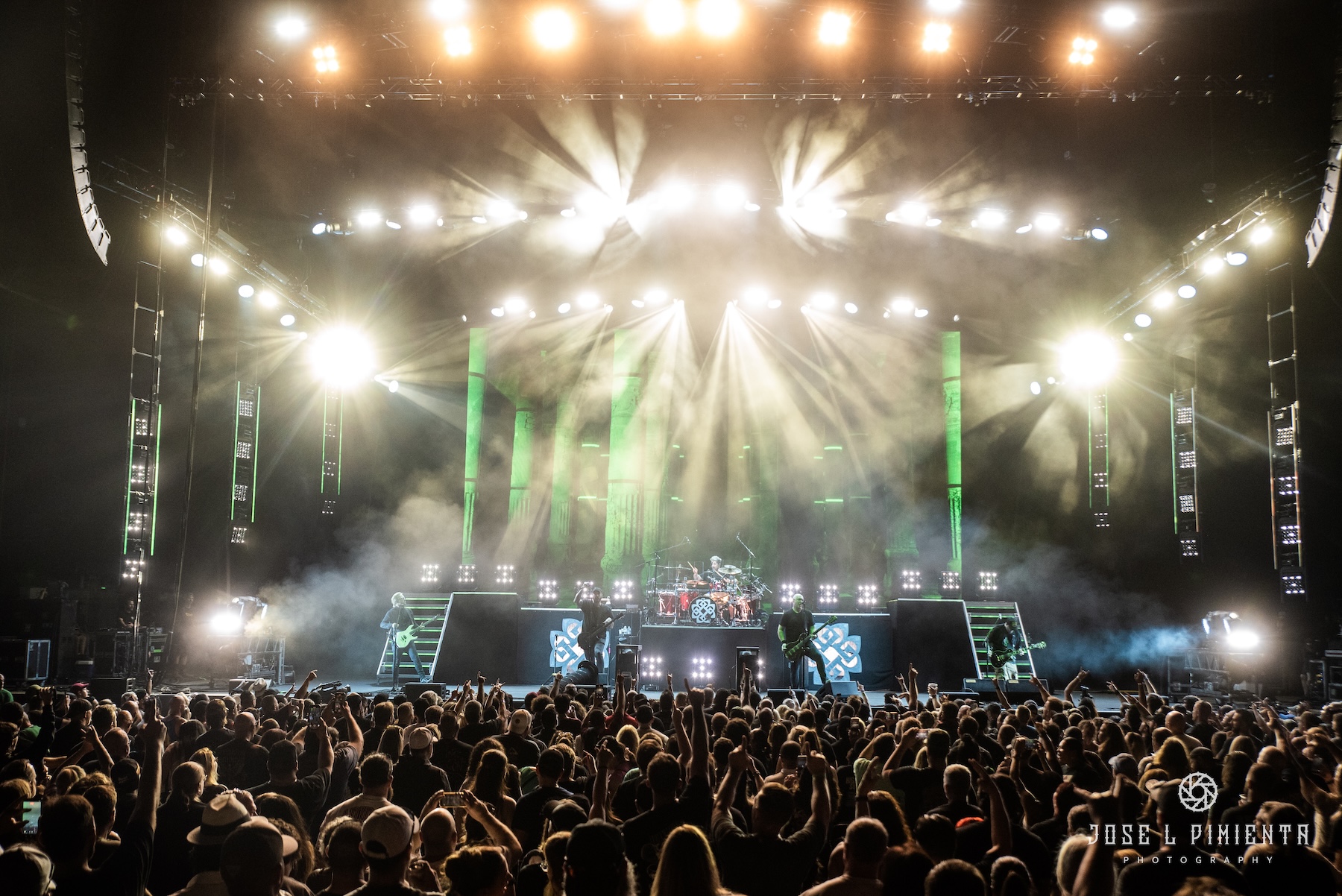 Concert Review: Breaking Benjamin, Staind, Wage War &amp; Lakeview – Awaken The Fallen Tour 2025, iThink Financial Amphitheatre, May 14, 2025