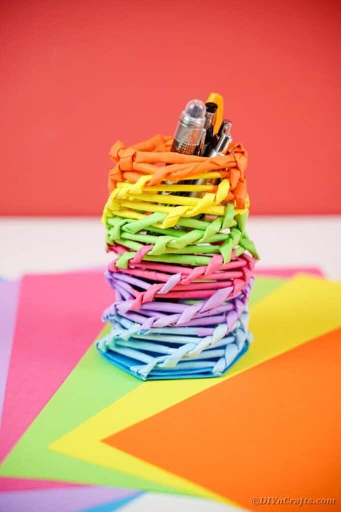 rainbow paper straw organizer