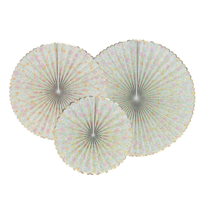scalloped paper fans