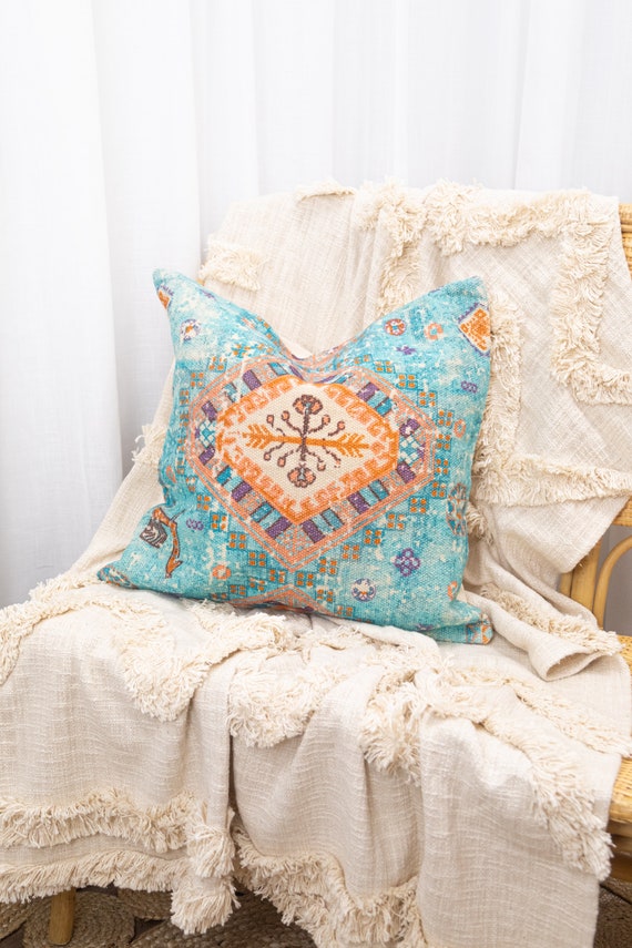 boho-tassel-pillow