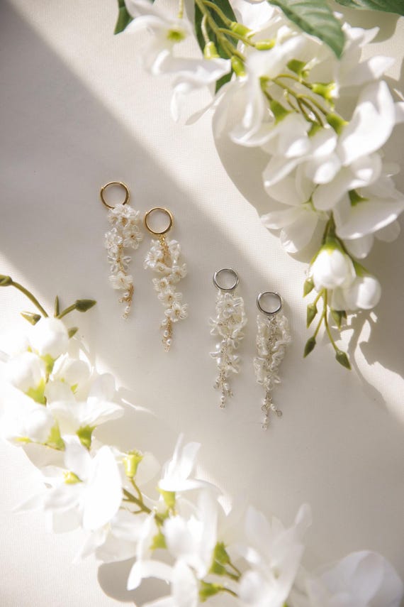 pearls cascading teacup