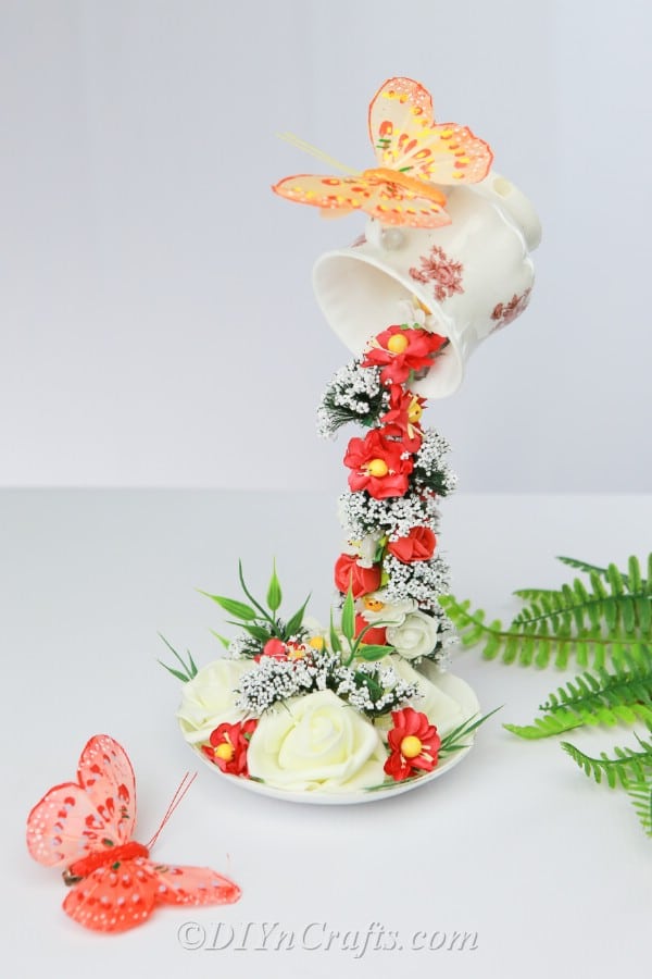 fall floating teacup