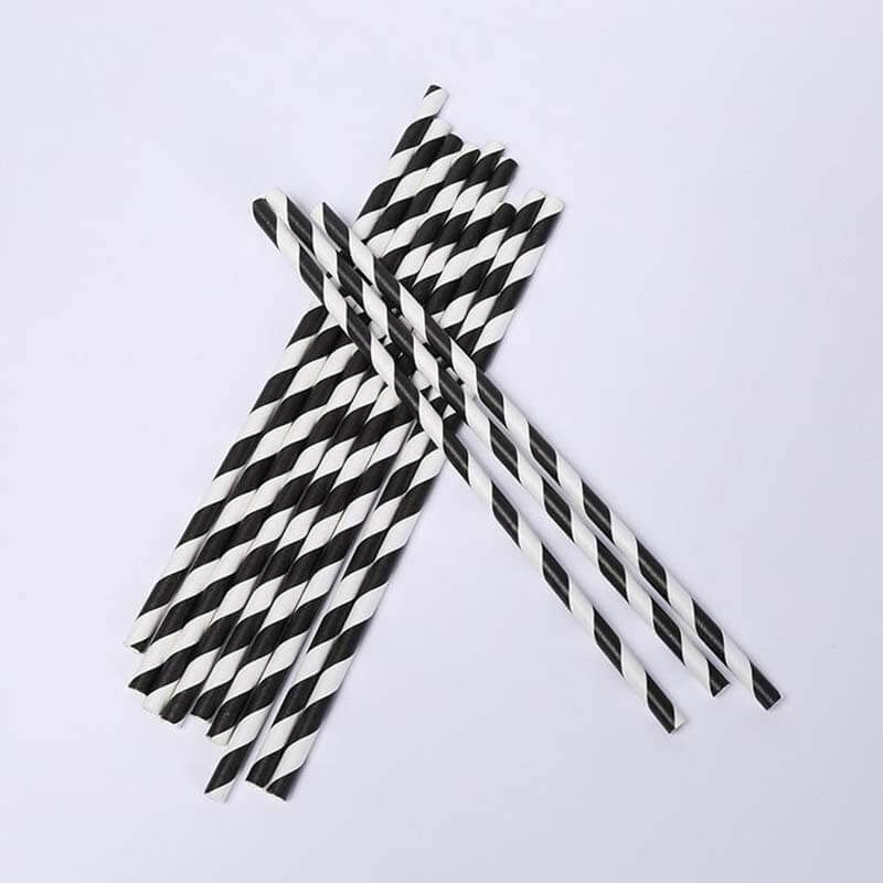 black_and_white_paper_straws