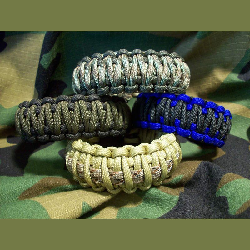 paracord survival bracelet