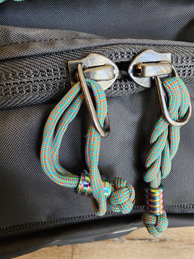paracord zipper pulls
