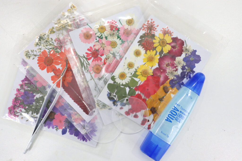 pressed flower keychain