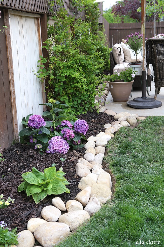 river rock garden edging