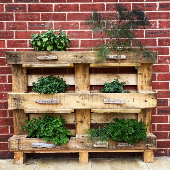 pallet herb planter wall garden
