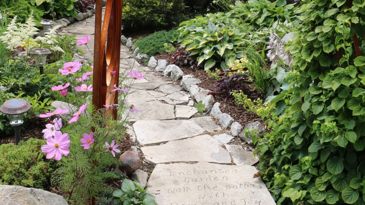 diy concrete leaf stepping stones garden path materials