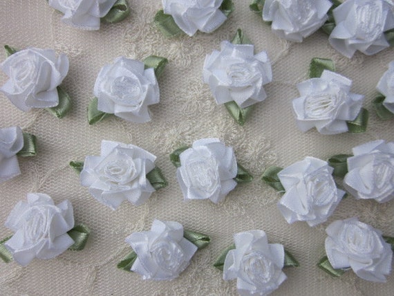 pleated ribbon fabric carnation