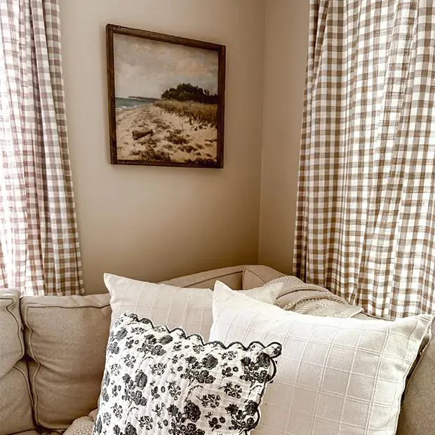 cozy late summer bedroom decor