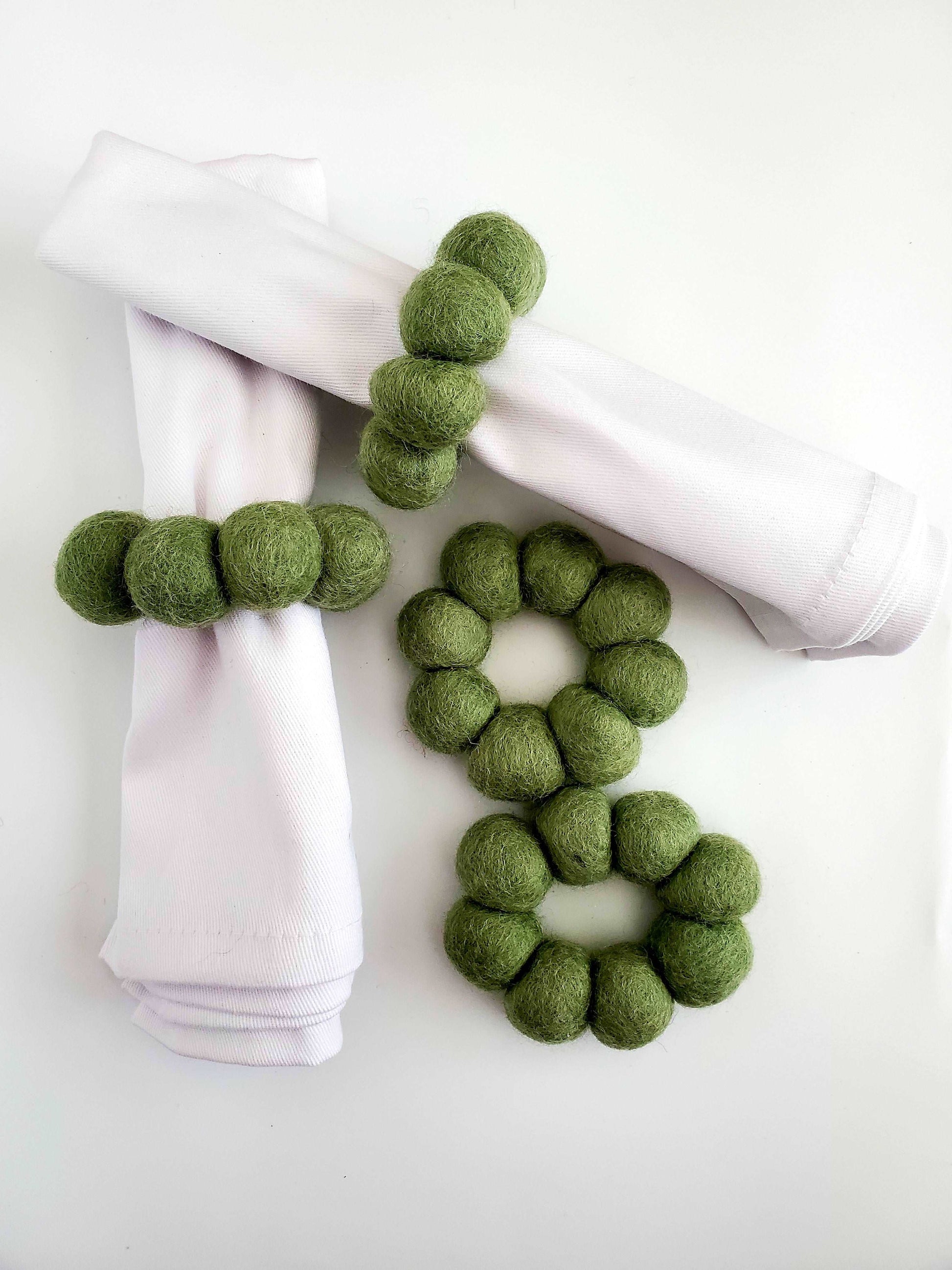 cloth napkin with pom pom ring
