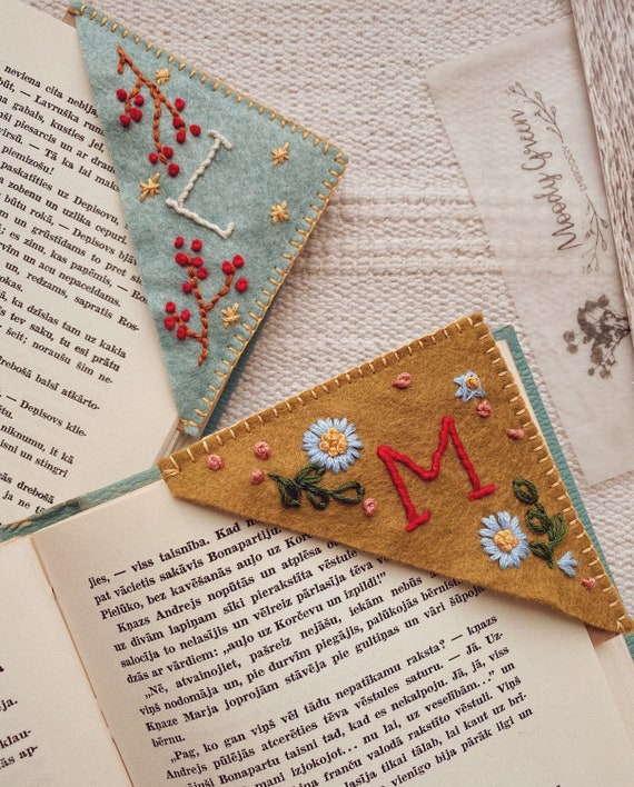 embroidered felt corner bookmark floral