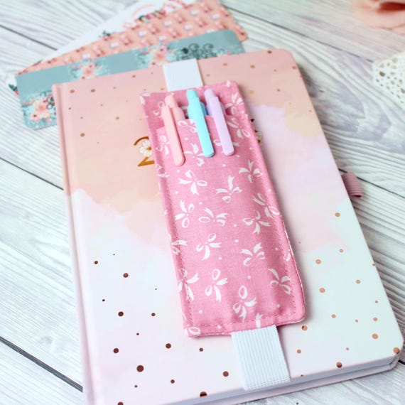 elastic band bookmark with fabric bow