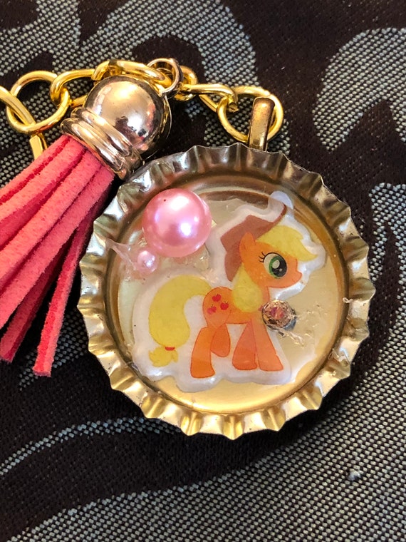bottle cap keychain with photo insert