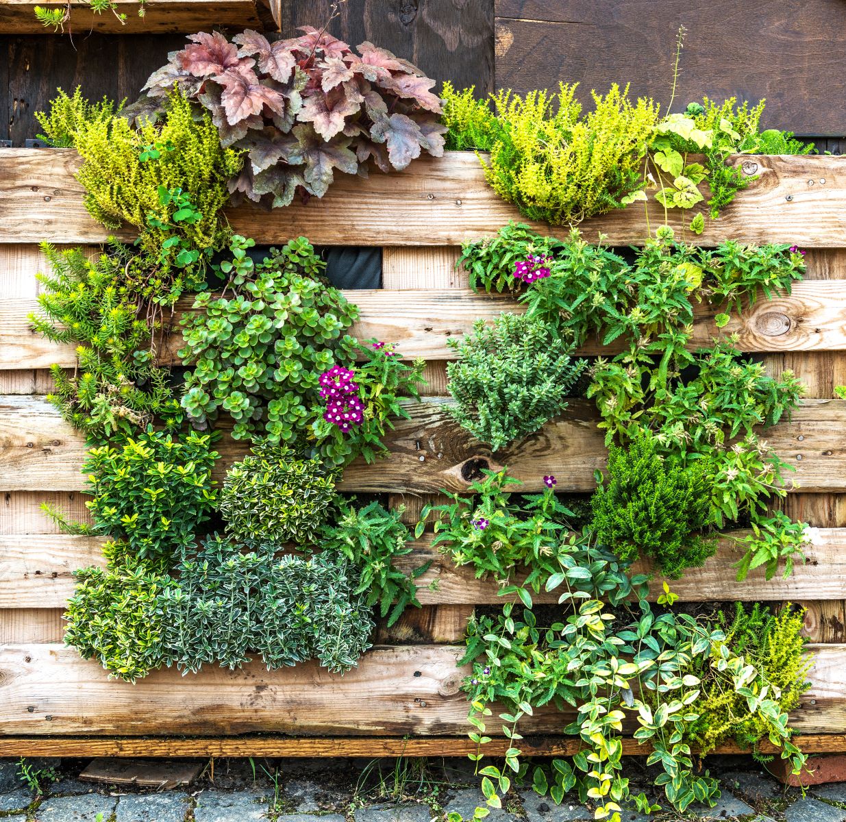 vertical pallet wood planter