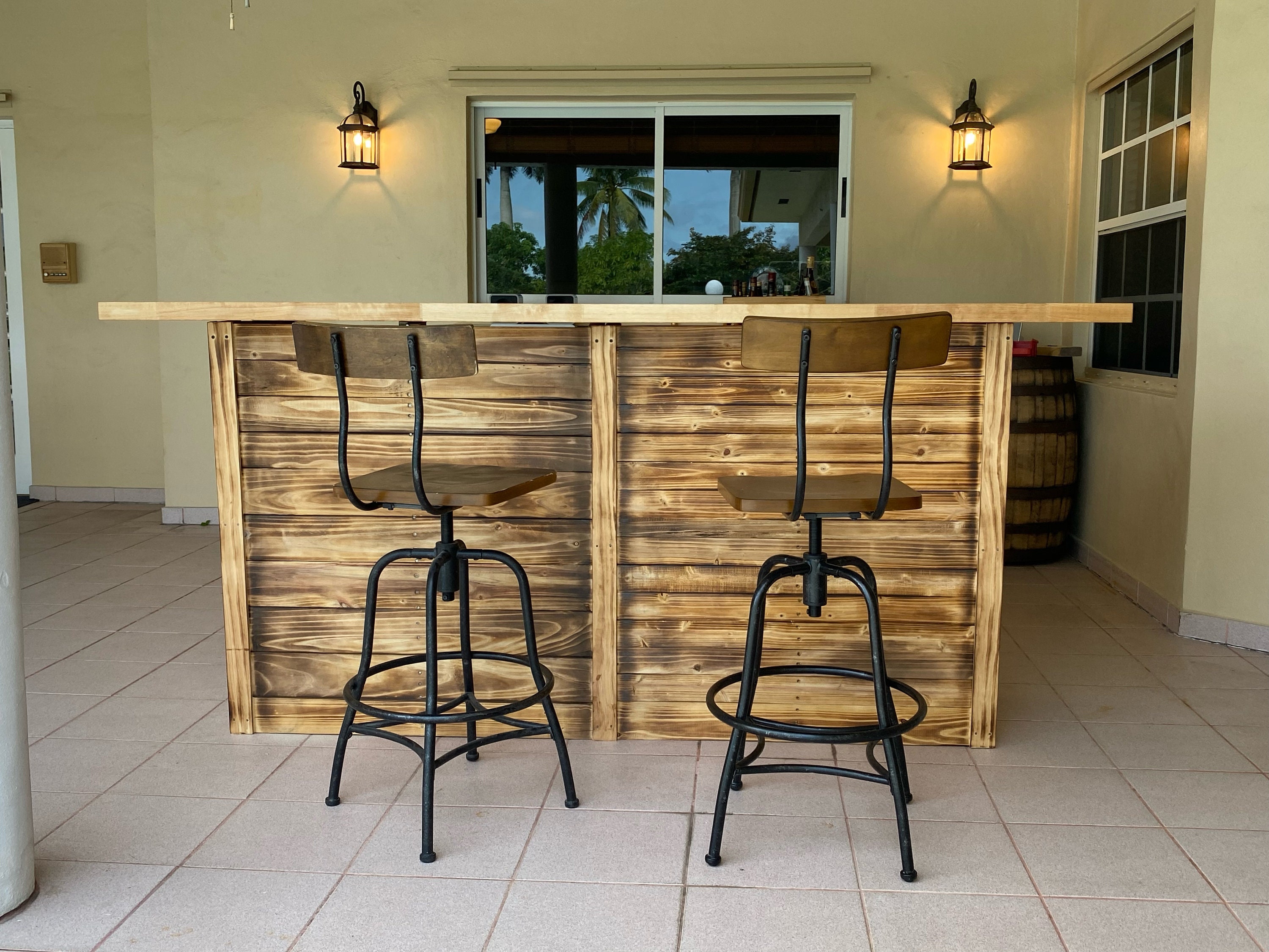 pallet wood bar