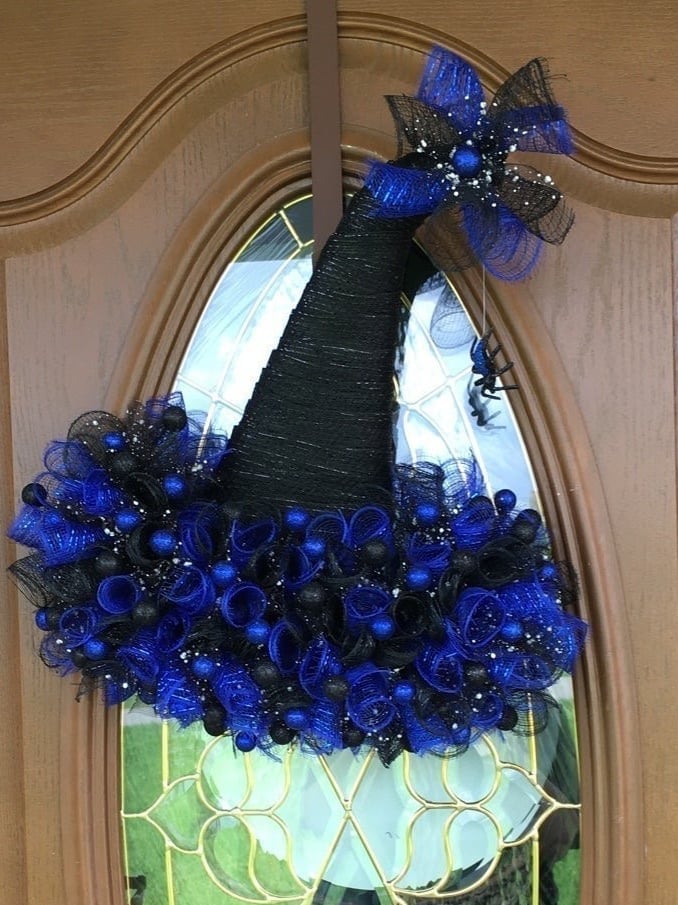 witch hat wreath halloween door