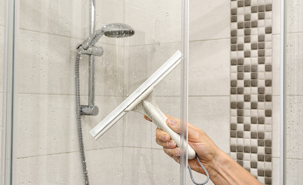 clean glass shower door